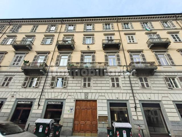 Trilocale via della Consolata 15, Quadrilatero Romano, Torino