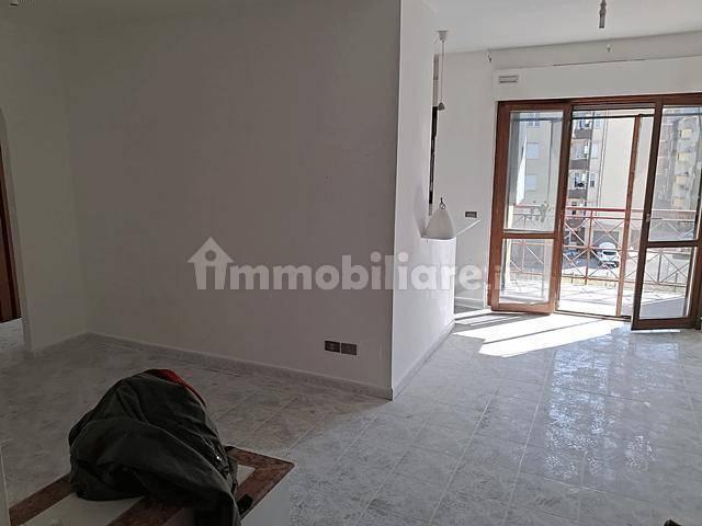 Trilocale via della Viola 17, Latina Scalo, Latina