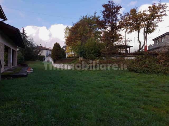 Trilocale via della Villa 35, Sologno, Villa Minozzo