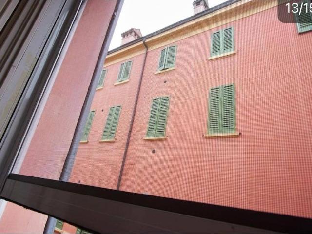 Trilocale via della Vite 30, Centro Storico, Modena