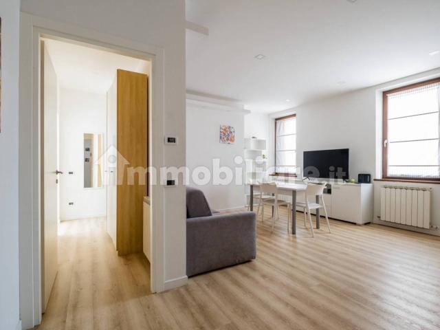 Trilocale via delle Moline, Irnerio, Bologna