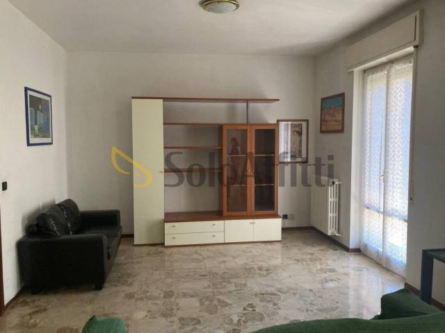 Trilocale via Delle Benedettine, Piazzale Milano Stazione, Piacenza