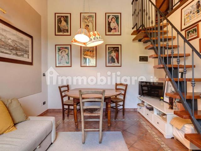Trilocale via di San Romano, Settignano, Firenze