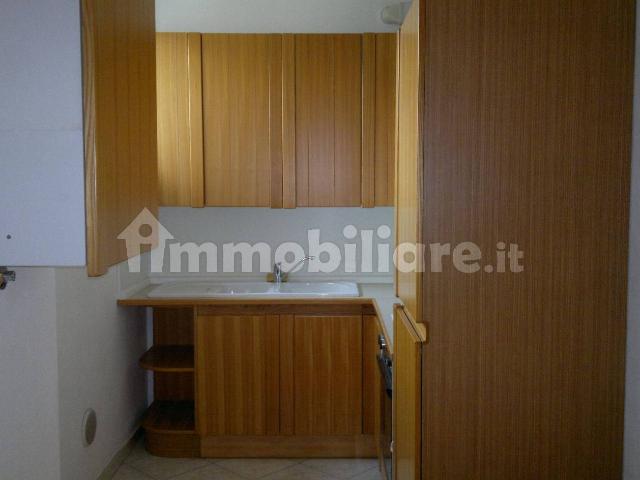 Trilocale via Edmondo De Amicis 10, Centro, Sedriano