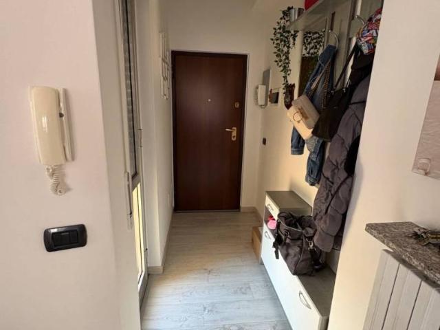 Trilocale via Emilio Caldara, Centro, Lainate