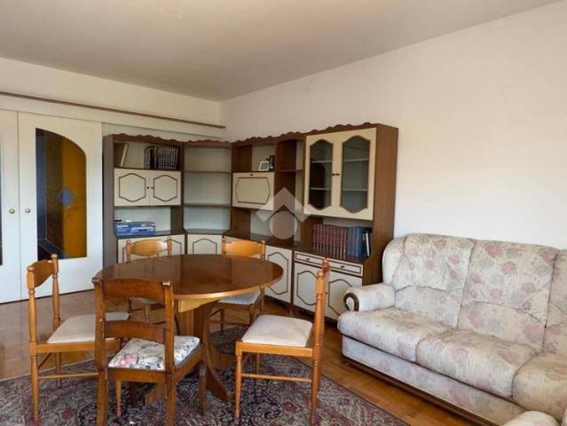 Trilocale via Feltre, Centro, Belluno