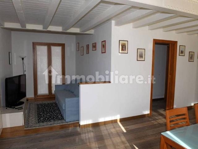 Trilocale via Fenice, Pilzone, Iseo