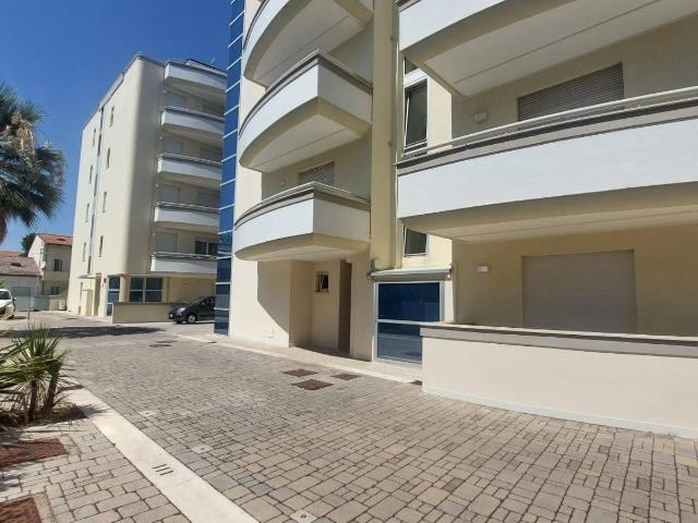 Trilocale via Figlia di Iorio 6, Centro, Francavilla al Mare