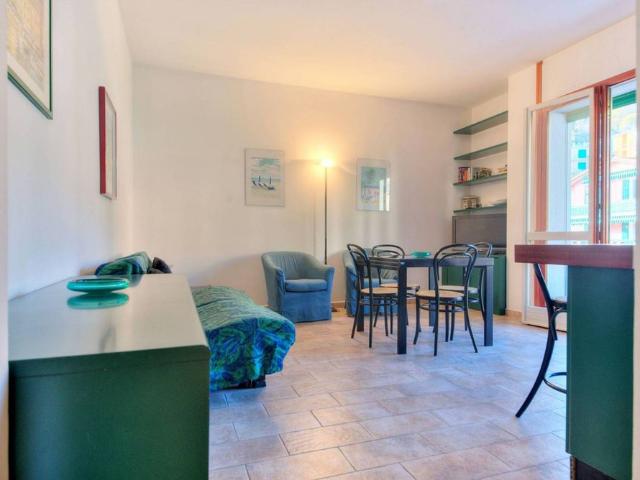 Trilocale via Fioria 24, San Michele di Pagana, Rapallo
