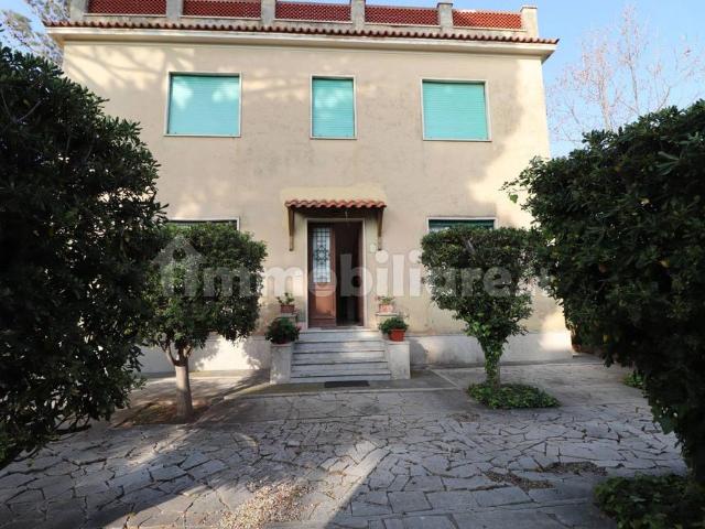 Trilocale via Flaminia odescalchi 41, Centro, Santa Marinella