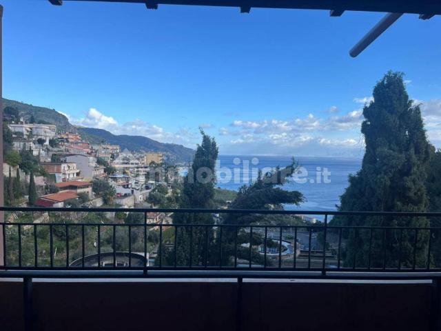 Trilocale via Fontana Vecchia 9, Centro, Taormina
