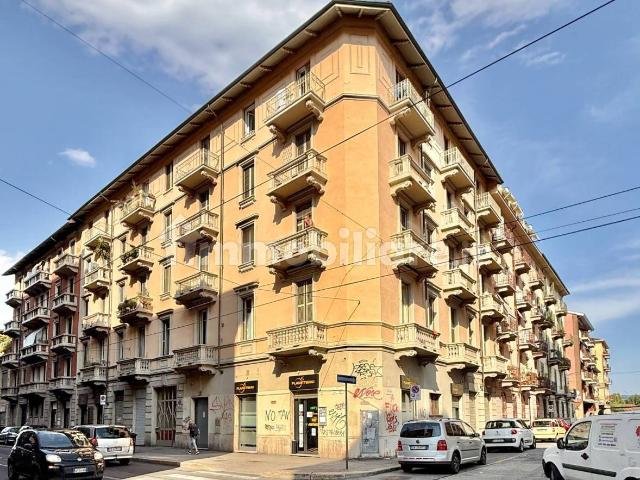 Trilocale via Francesco Cigna 44, Aurora, Torino