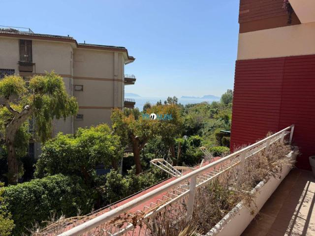 Trilocale via Francesco Petrarca 93, Posillipo, Napoli