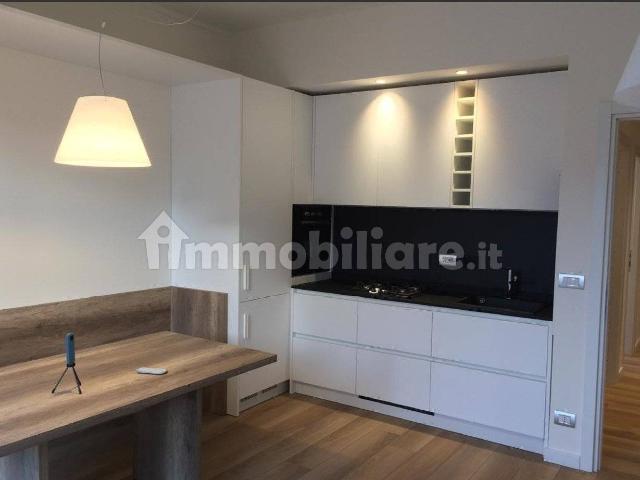 Trilocale via Francesco Petrarca 28, San Salvario Dante, Torino