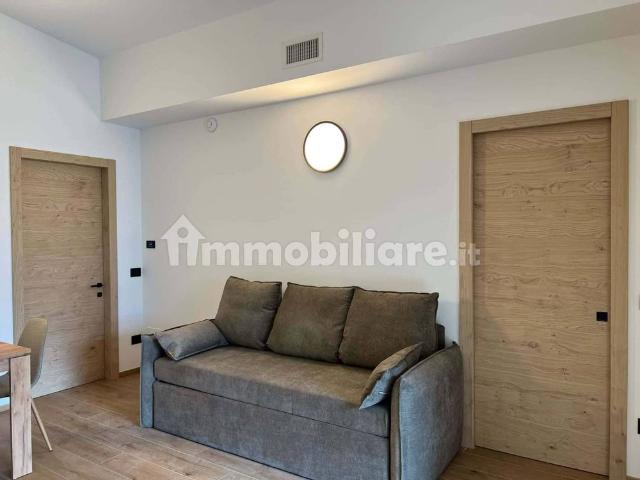 Trilocale via Francesco Petrarca, Semicentro, Trento