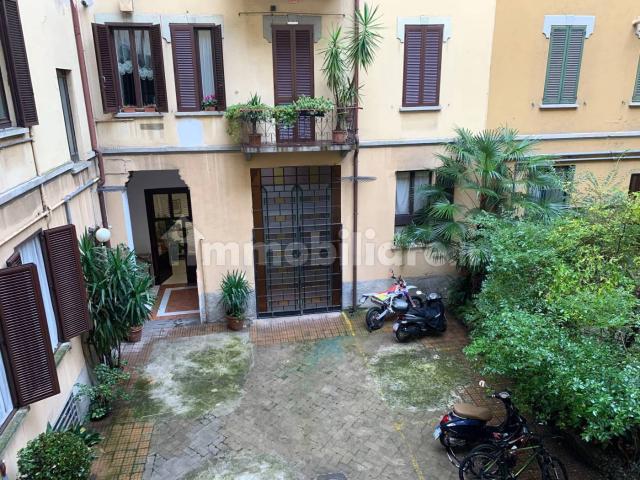 Trilocale via Fratelli Bronzetti 3, Indipendenza, Milano