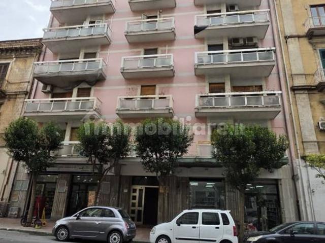 Trilocale via Guglielmo Oberdan 22, Tre Carrare, Taranto