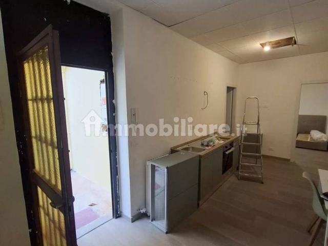 Trilocale via Genova, 61, Nizza Millefonti, Torino