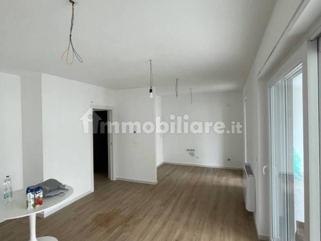 Trilocale via Giannini 1, Mungivacca, Bari