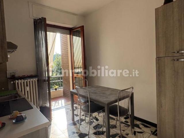 Trilocale via Giosuè Carducci 2, Centro, Bra