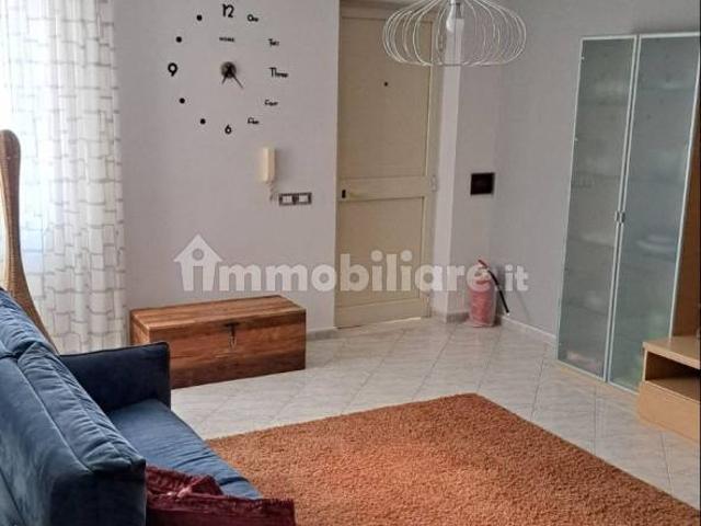 Trilocale via Gitto Pietro 14, Centro, Milazzo