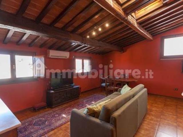 Trilocale via Giuseppe Garibaldi 56, Pietrasanta