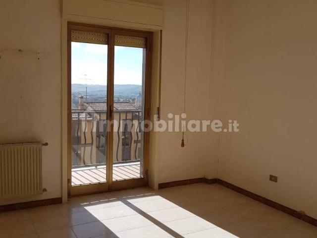 Trilocale via Giuseppe Pitrè 3c, Centro, Caltanissetta