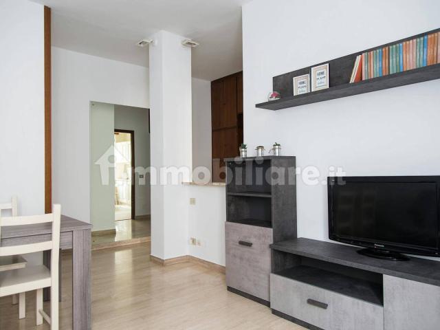 Trilocale via Giuseppe Sacconi, Corvetto, Milano