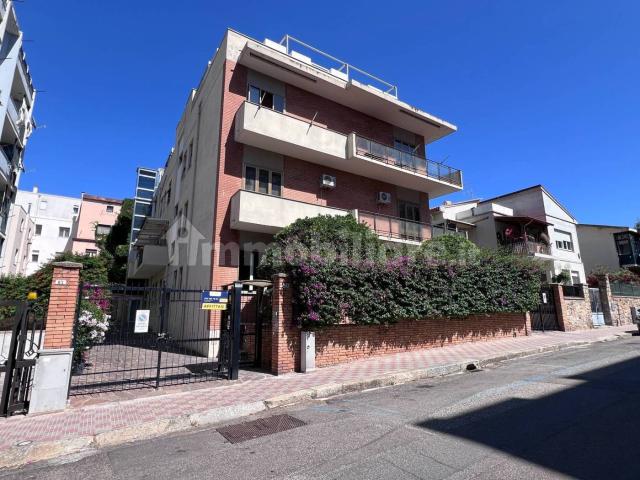 Trilocale via Giuseppe Sanna Randaccio 83, Piazza della Repubblica, Cagliari