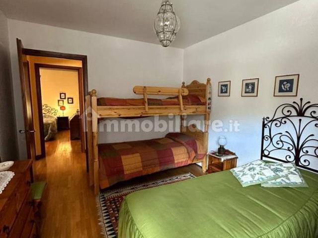 Trilocale via Giuseppe Verdi 11, Centro, Bardonecchia