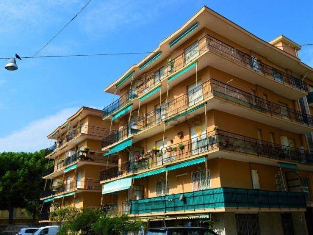 Trilocale via Goffredo Mameli 8, Centro, Pietra Ligure