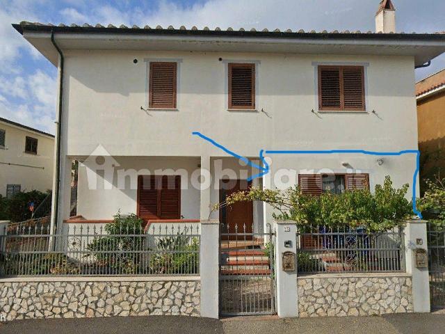Trilocale via Gorizia 18, Centro, Orbetello