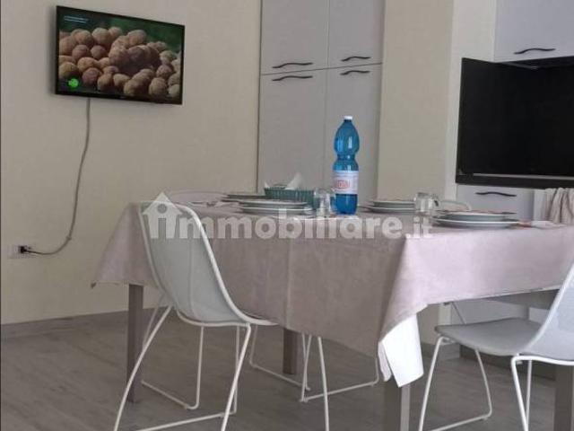 Trilocale via Gorizia 8, Centro, Follonica