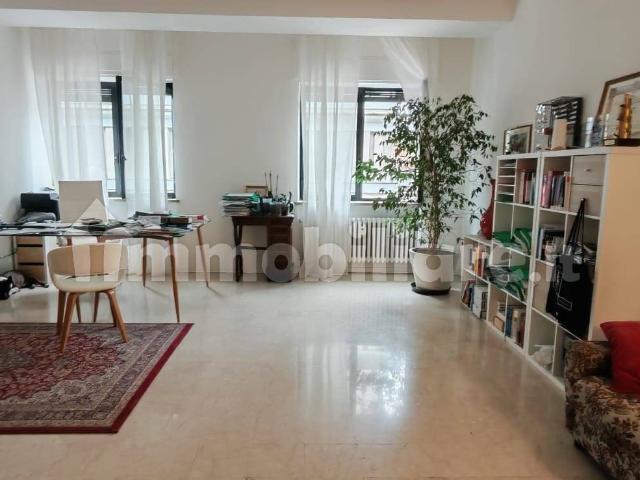 Trilocale via Ireneo Affò, Centro Storico, Parma