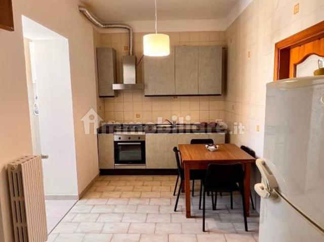 Trilocale via Isonzo 225, Carrassi, Bari
