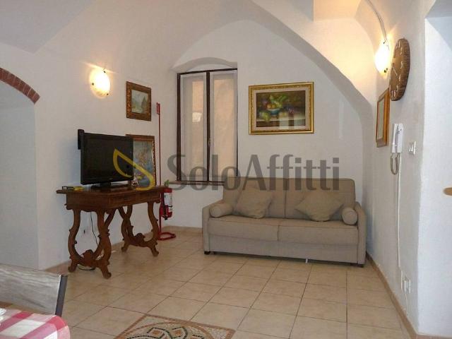 Trilocale via Luca Spinola 1, Centro Storico, Sanremo