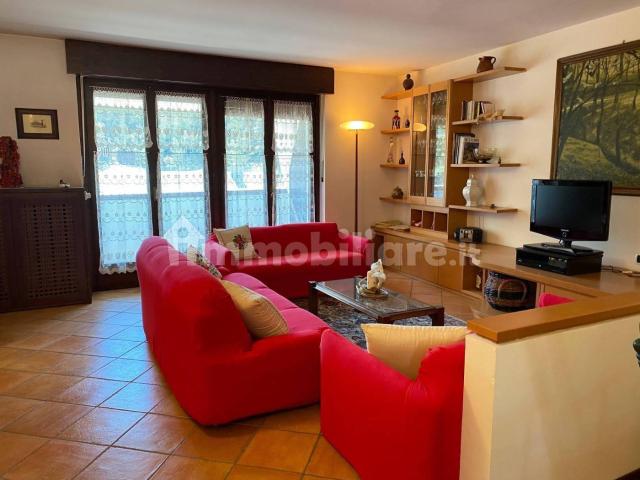 Trilocale via Luigi Einaudi 29, Centro, Bardonecchia