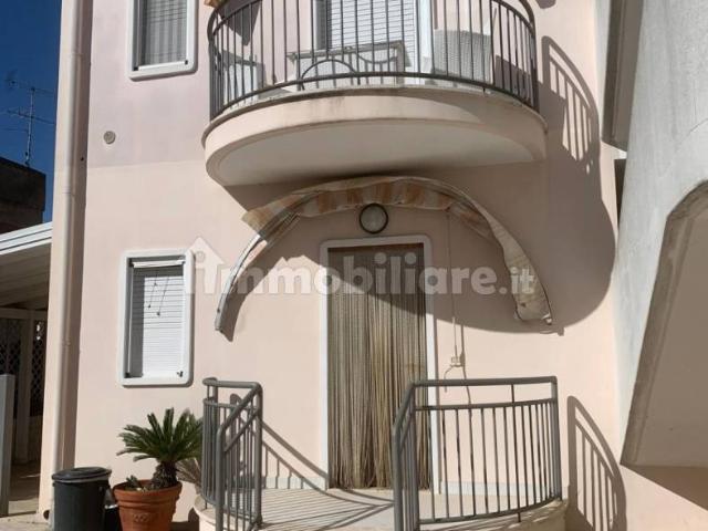 Trilocale via Luigi Pirandello 90, Marina Di Ginosa, Ginosa