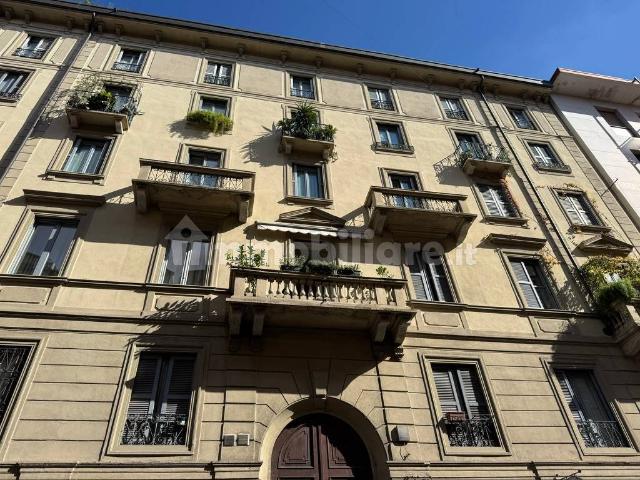 Trilocale via Lecco 2, Porta Venezia, Milano