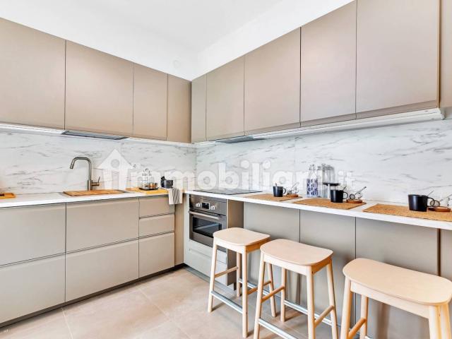 Trilocale via Leone Tolstoj 70, Tripoli Soderini, Milano