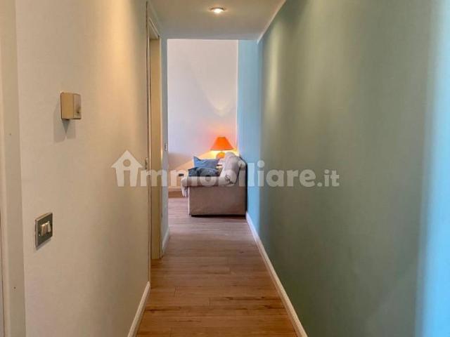 Trilocale via Lepontina 11, Farini, Milano