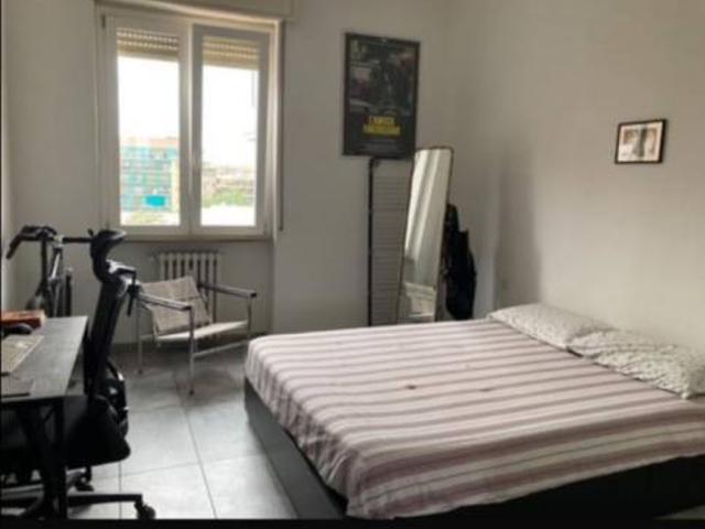 Trilocale via Padova 215, Crescenzago, Milano