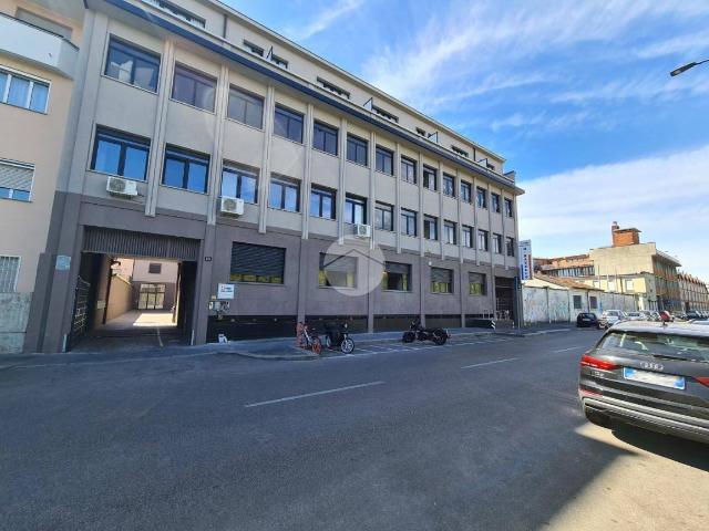 Trilocale via Padre Reginaldo Giuliani 10, Greco Segnano, Milano