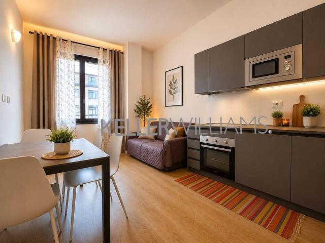 Trilocale via Padre Reginaldo Giuliani 10A, Greco Segnano, Milano