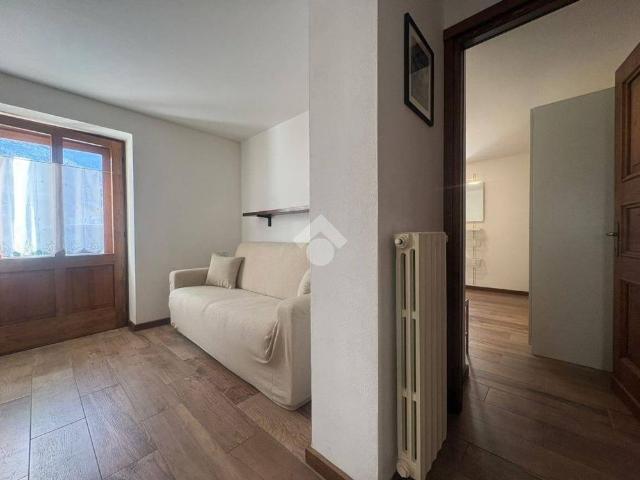 Trilocale via Paris 9, Plazzola, Valfurva
