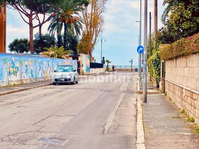 Trilocale via Piegarello 85, Centro, Terracina