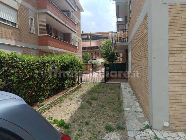 Trilocale via Pietro Fumaroli 13, Zona Domitilla, Ladispoli