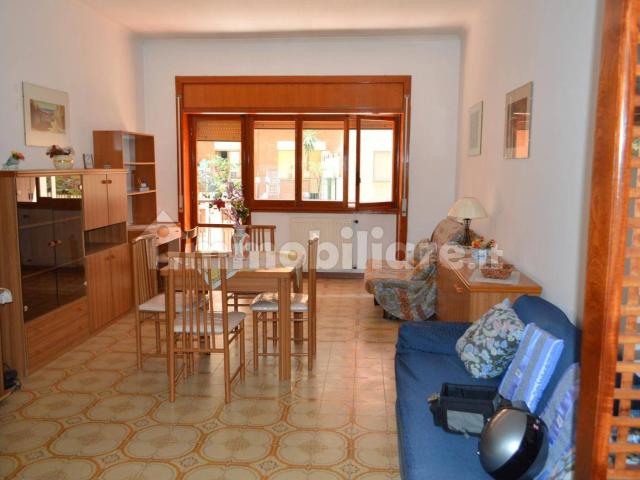 Trilocale via Pisino 153, Villa Gordiani, Roma