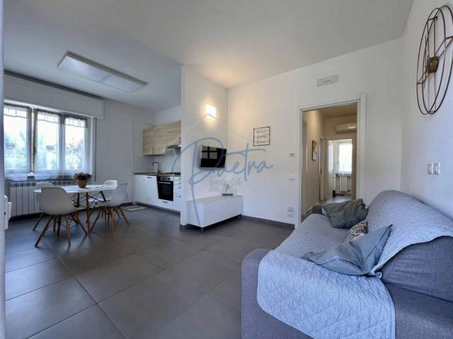 Trilocale via Pontremoli, 91, Marina di Massa Centro, Massa