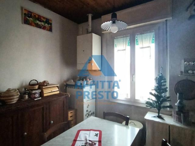 Trilocale via ridolfi 24, San Rocco Lungarno, Empoli